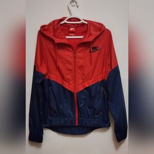 Nike Vintage Women's Red and Navy Windbreaker Jacket size:Small